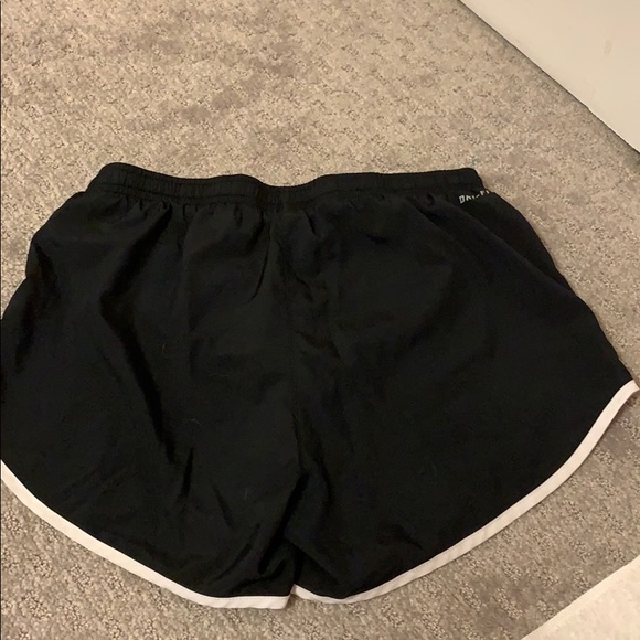 NIKE RUNNING SHORTS - Picture 2 of 2